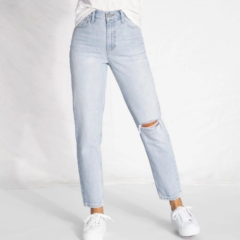 LEVI'S MOM JEAN